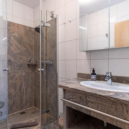 Haus-eriel-eg-rechts * Brösum